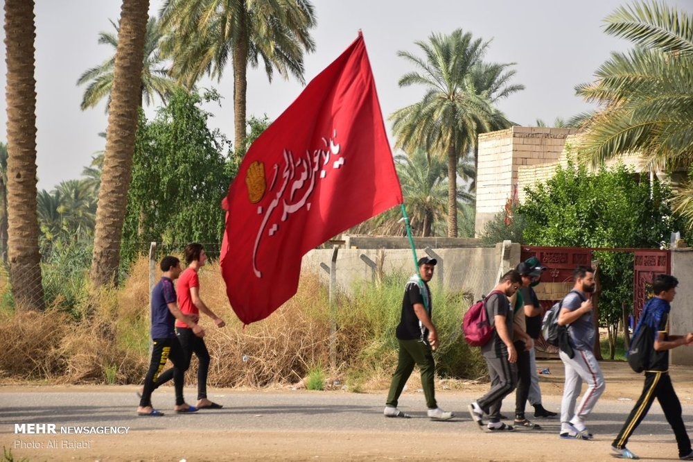 پذیرایی از زائران اربعین در بابل عراق