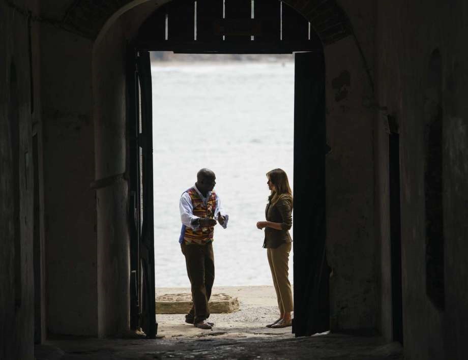 بازدید ملانیا ترامپ از قلعه محل نگهداری برده‌ها در غنا