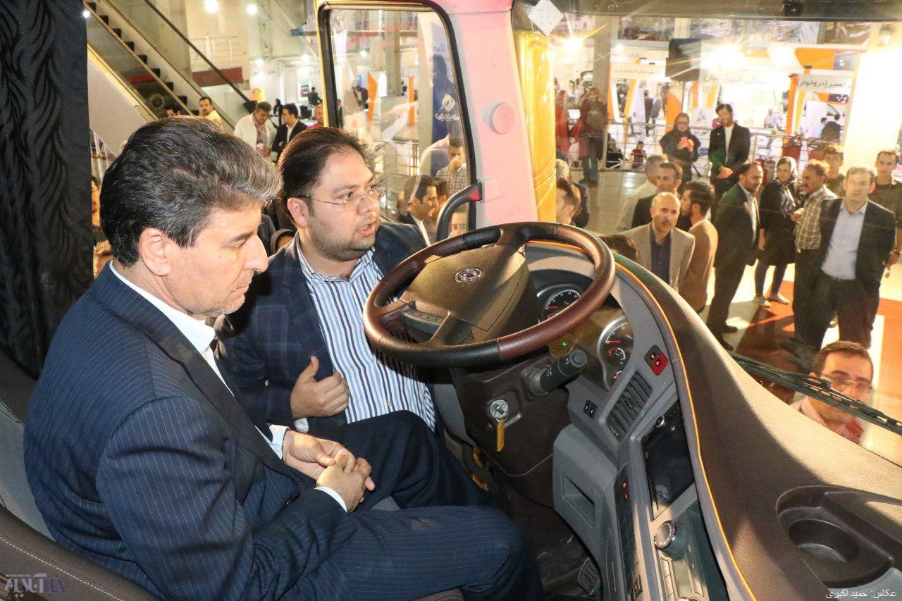 بازدید استاندار آذربایجان‌غربی و مدیرعامل سایپا از نمایشگاه خودرو ارومیه