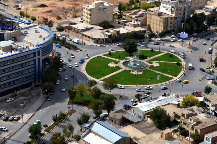 عملیات اصلاح هندسی میدان شهداء شهرکرد آغاز شد