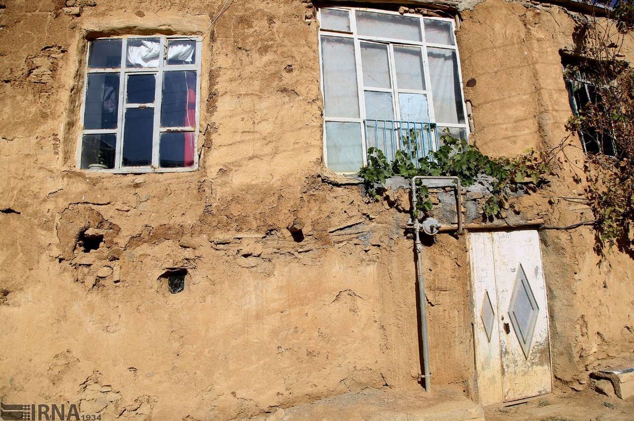 جان باختن دانش آموز ابتدایی بر اثر ریزش دیوار حیاط مدرسه در کردستان