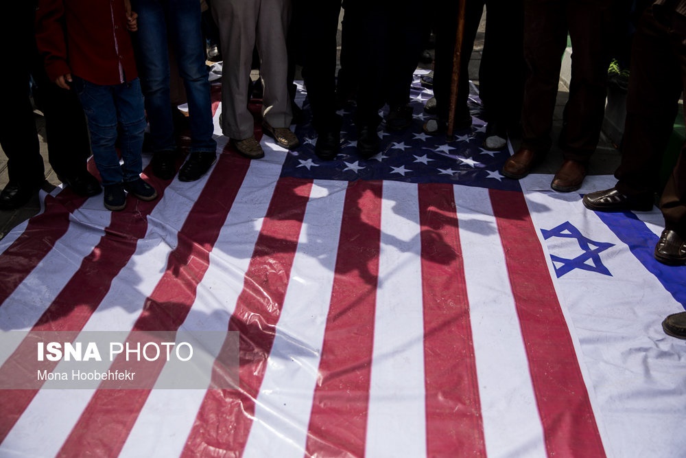 راهپیمایی نمازگزاران در واکنش به خروج آمریکا از برجام