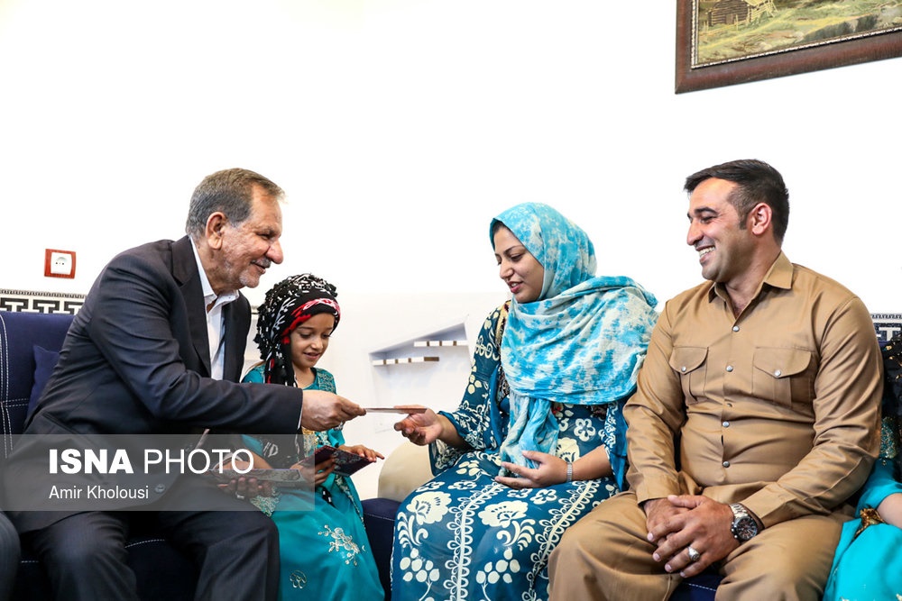  بازدید از روند بازسازی مناطق زلزله زده استان کرمانشاه