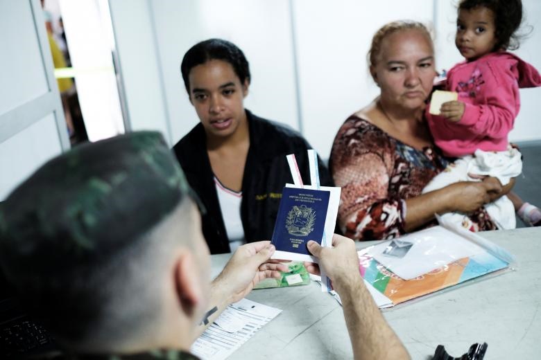 مهاجرت شهروندان ونزوئلایی به برزیل و کلمبیا