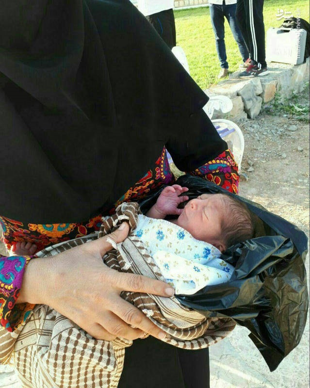 کشف یک نوزاد در کیسه زباله در شهر کرمانشاه