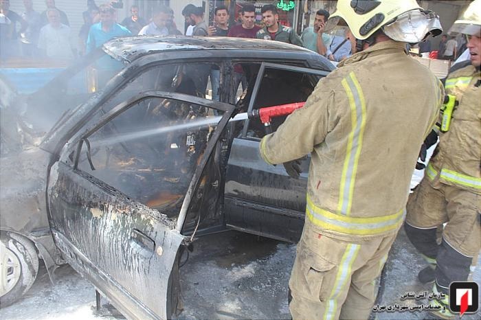 آتش‌سوزی پراید در محله مهرآباد
