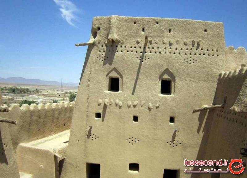 بلندترین بنای خشتی سالم در ایران + تصاویر بلندترین بنای خشتی سالم در ایران + تصاویر