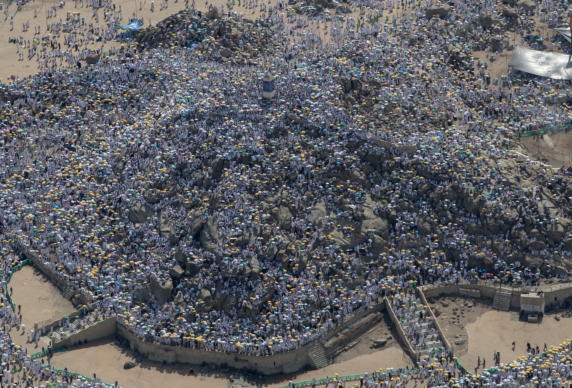 صحرای عرفات در روز عرفه
