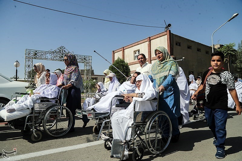 مراسم نمادین حج سالمندان آسایشگاه کهریزک