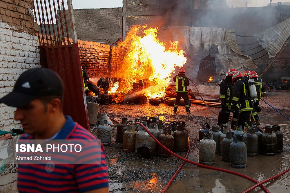 انفجار و آتش سوزی جایگاه گاز مایع در قم
