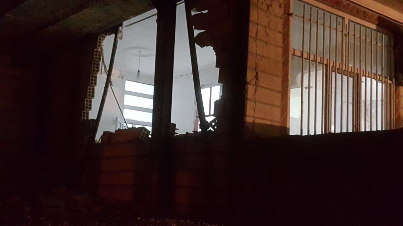 تخریب برخی‌ خانه‌های ثلاث باباجانی بر اثر زلزله 