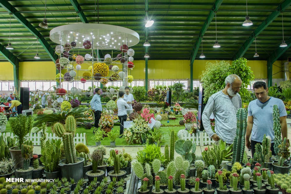 ششمین نمایشگاه گل و گیاه کرج