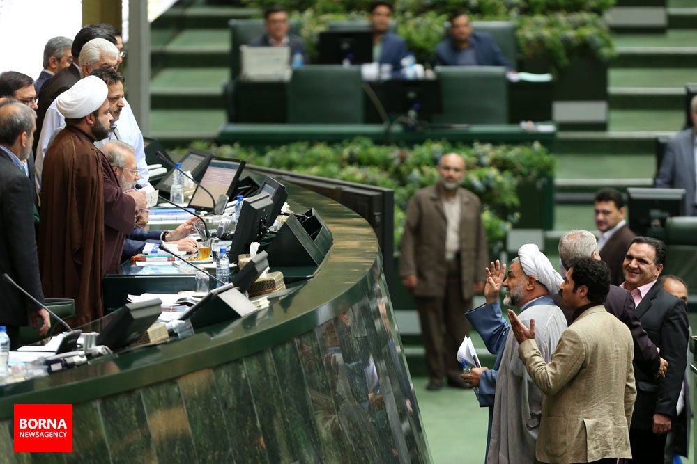 جلسه استیضاح علی ربیعی وزیر تعاون، کار و رفاه اجتماعی