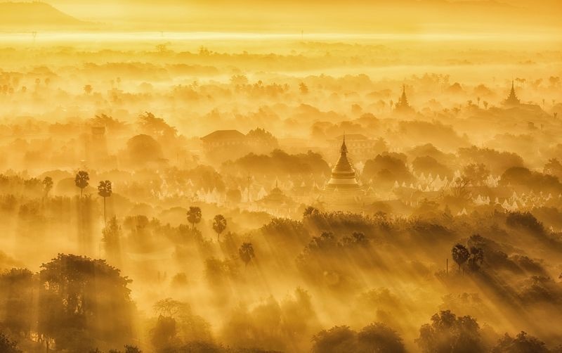 طلوع نور طلایی آفتاب میانمار در عکس روز نشنال جئوگرافیک