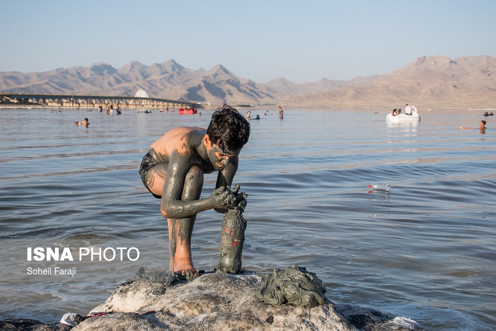 لجن درمانی در دریاچه ارومیه