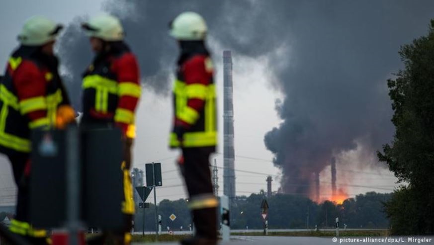 انفجار و آتش سوزی پالایشگاهی در آلمان