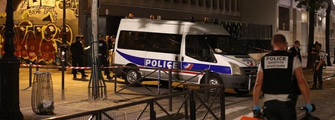 مرد افغان در پاریس با چاقو چند نفر را زخمی کرد
