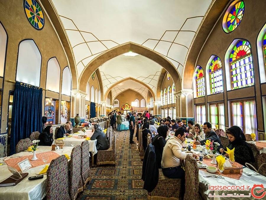 رستوران مشیر الممالک یزد