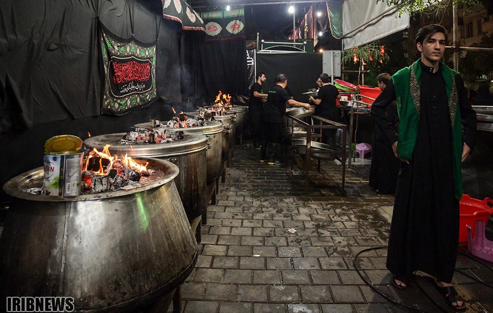 آیین سنتی مشعل گردانی در دولت آباد تهران