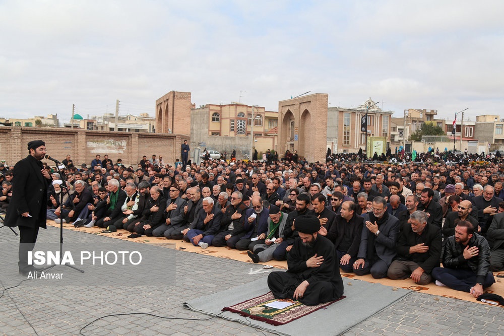 نماز روز عاشورا در اردبیل
