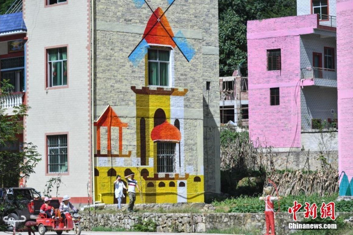 نقاشی یک روستا در استان یون‌نان چین