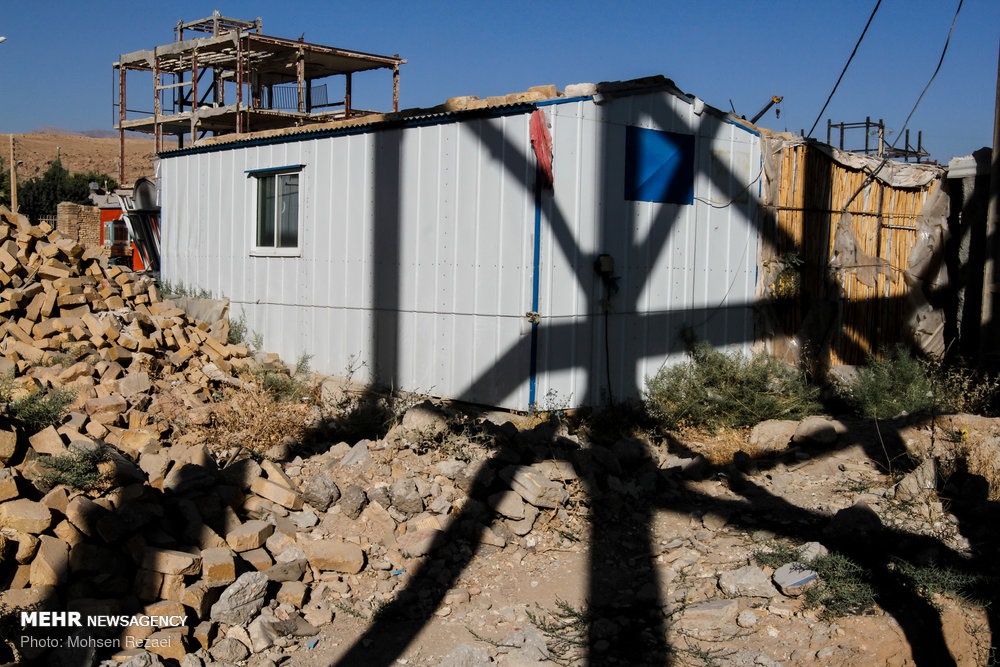 مناطق زلزله زده کرمانشاه ۱۱ ماه پس از زلزله ۷.۳ ریشتری