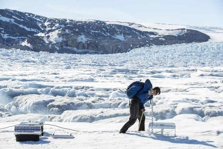تاثیر گرم شدن زمین بر یخچال‌های طبیعی‎
