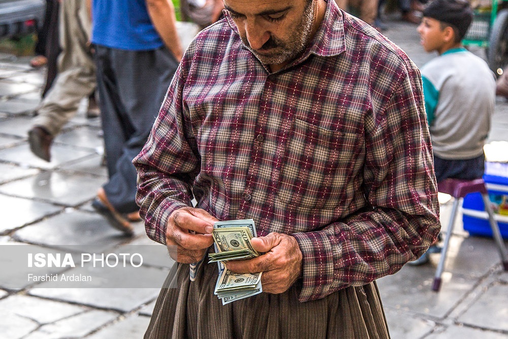 بازار ارز در شهر مرزی مریوان