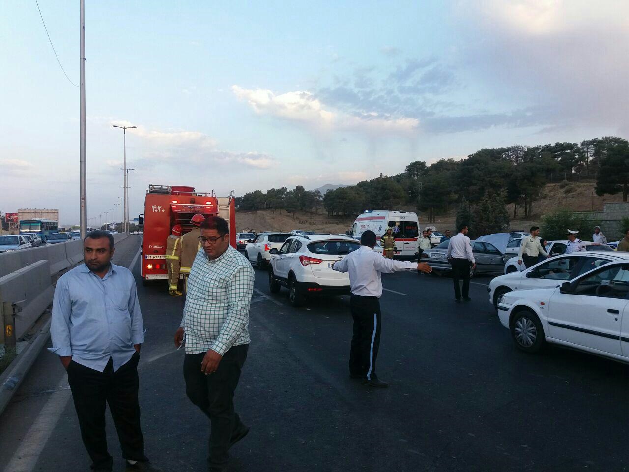 تصادف ۷ دستگاه خودرو در جاده تهران ـ کرج