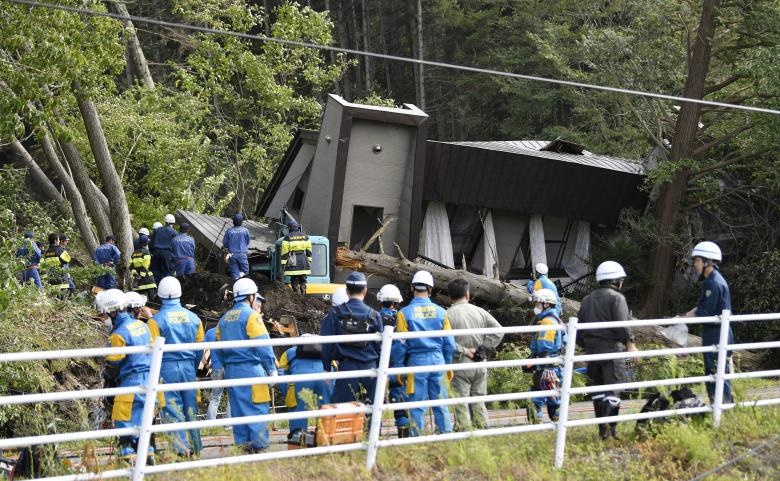خسارات زلزله 6.7 ریشتری ژاپن