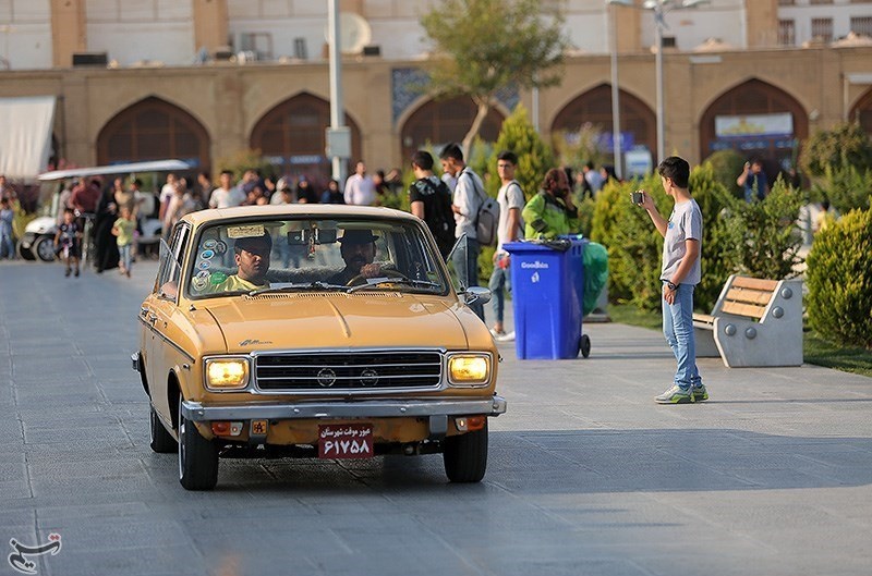 همایش خودروهای کلاسیک در اصفهان