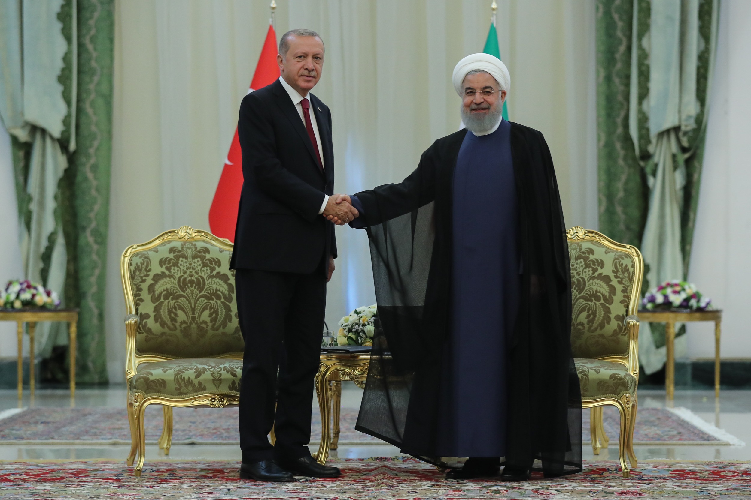 دیدار اردغان با روحانی در حاشیه نشست سه جانبه تهران