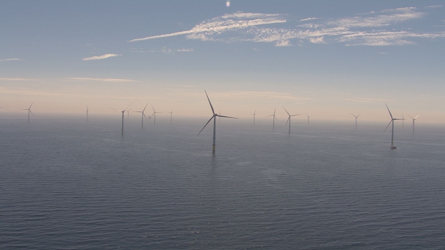 مزرعه بادی ۱ میلیارد پوندی در آب‌های ساحلی انگلیس ۶۵۹ مگاوات برق تولید می‌کند / عکس