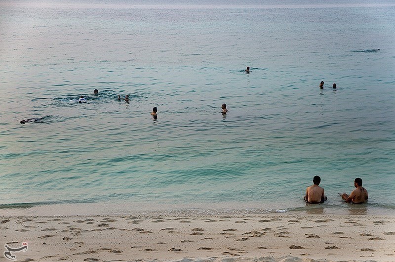 تفریحات آبی در جزیره خارگ