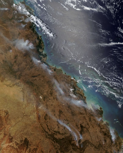نگاه ماهواره‌ای به زمین