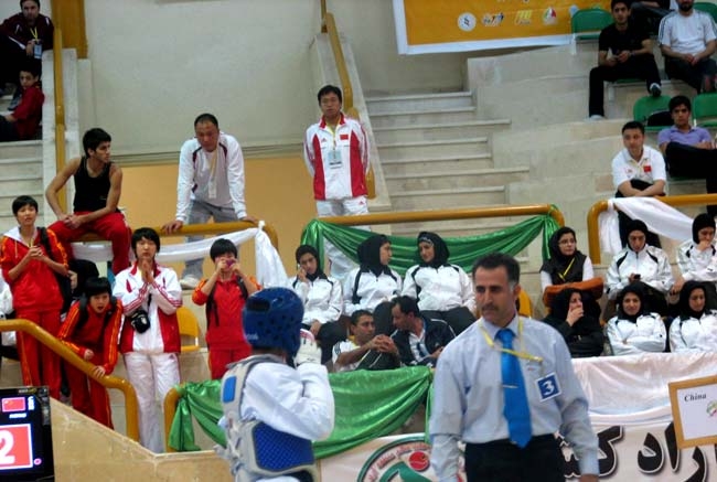 تصاویر کشف حجاب ورزشی در کیش