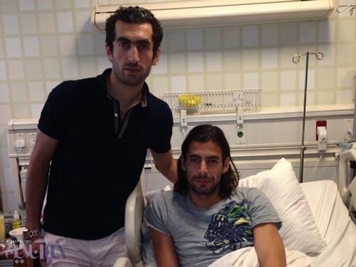 جباری بر بالین زندی/ عیادت  و رخصت مجتبی از فریدون 