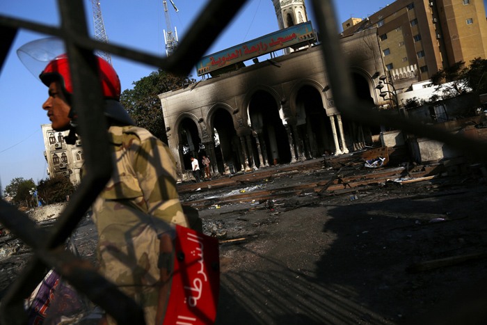 اخوانی‌ها به مبارزه مسلحانه فکر می‌کنند/ پشت پردۀ قطع کمک‌های آمریکا به مصر
