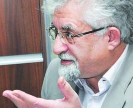 انحصارطلبی رئیس شورای رقابت