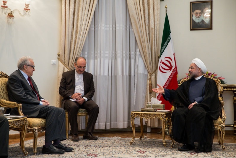 روحانی:بحران سوریه راه حل نظامی ندارد/اخضرابراهیمی:قویا از حضور ایران در ژنو 2 دفاع کرده​ام