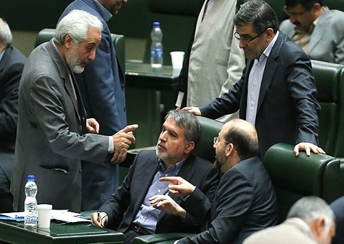 حاشیه های جلسه عصر رای اعتماد مجلس