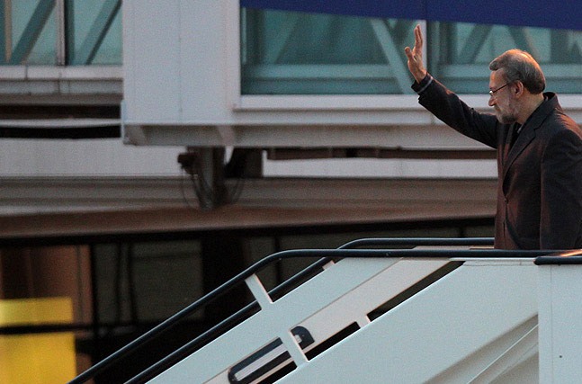 حاشیه های سفر رئیس مجلس از بلگراد تا سوئیس