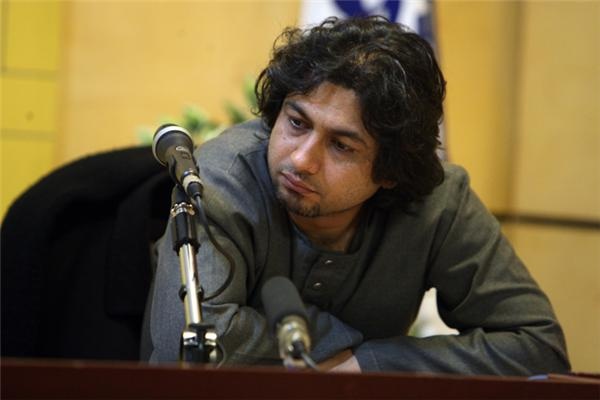 پنهان خورید باده که تعزیر می کنند