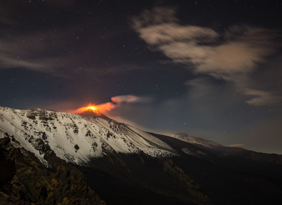 تصاویر بی‌نظیر از دودهای حلقوی آتشفشان اتنا