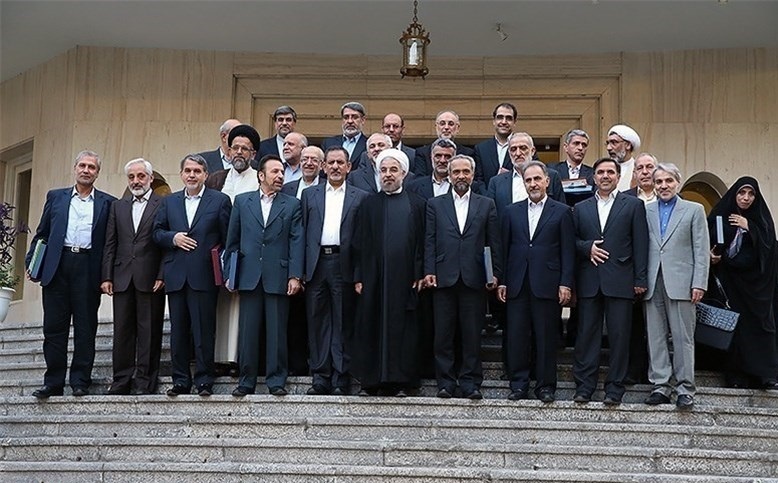 دولت تدبیر و امید در آستانه صدروزه شدن/ وعده روحانی برای این صد روز چه بود؟