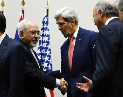 کری: از ظریف متشکرم/ 35 سال بود نمی توانستیم با ایران حرف بزنیم/فعالیت هسته ای ایران گسترش نمی یابد