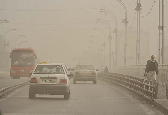 سه شنبه نرسیده، اما هوای تهران آلوده شد