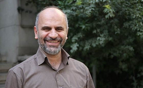 فرشاد مومنی: دولت در مهار تبعات شوک درمانی موفق عمل کرد/اصلاح قانون هدفمندی جای تشکر دارد