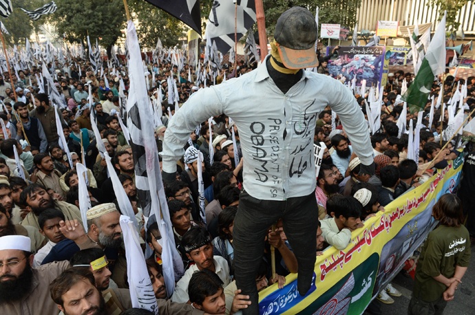 پاکستانی‌ها علیه آمریکا به خیابان آمدند