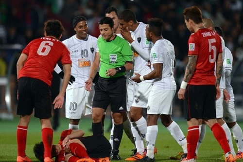 وقتی علیرضا فغانی، رونالدینیو را اخراج کرد